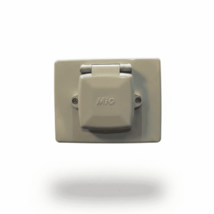 Toma 220v exterior (macho)